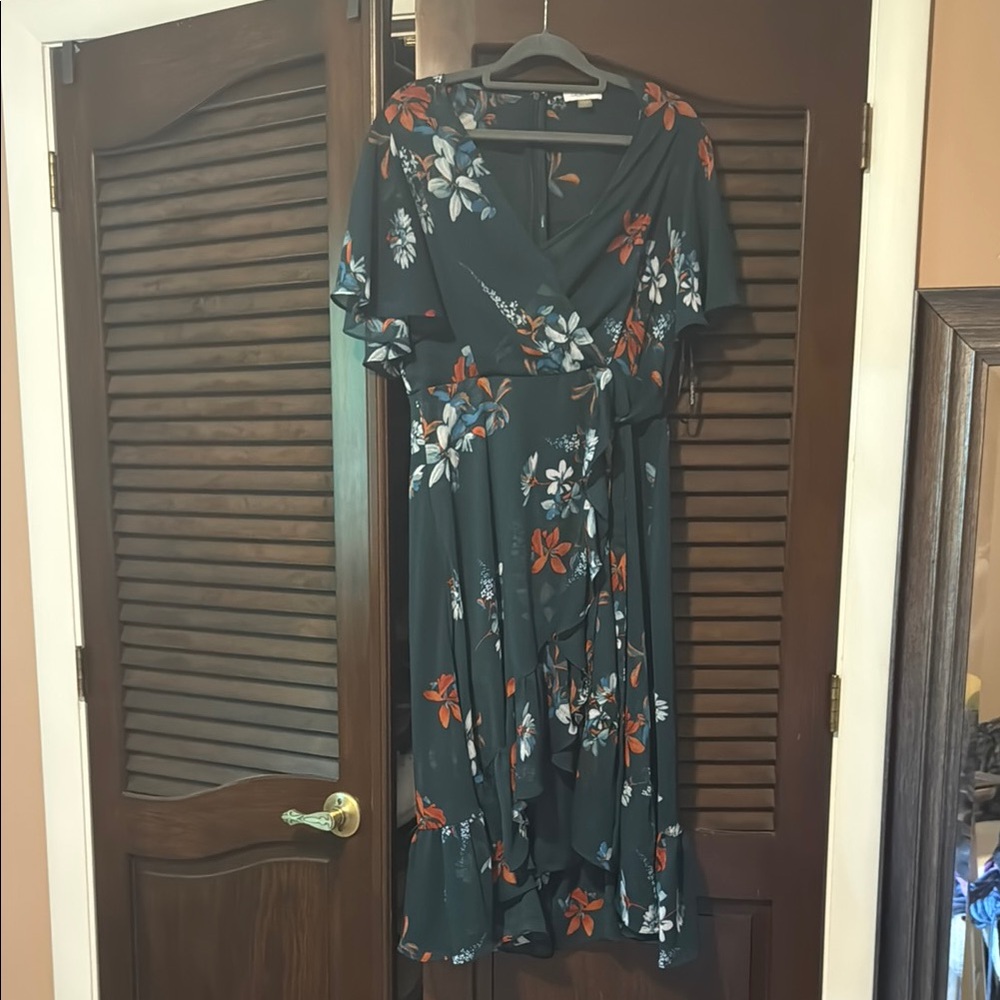 Calvin Klein Green Flutter Sleeve Midi Sundress